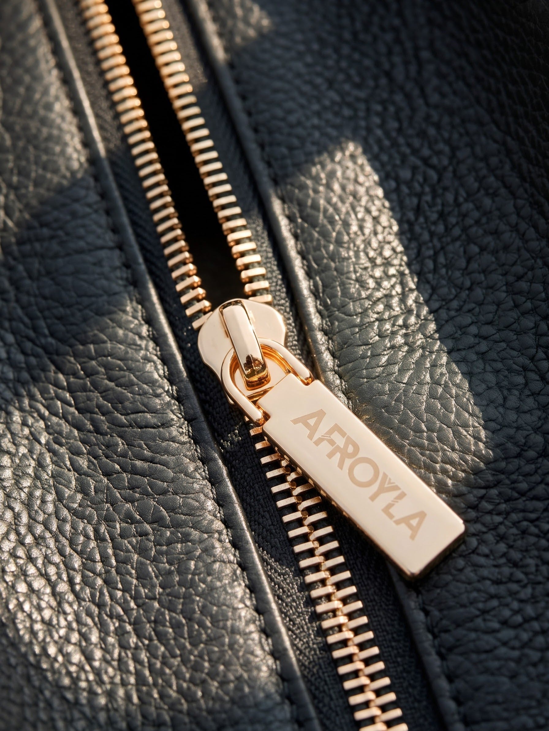 “Asante” Chain Tote Bag