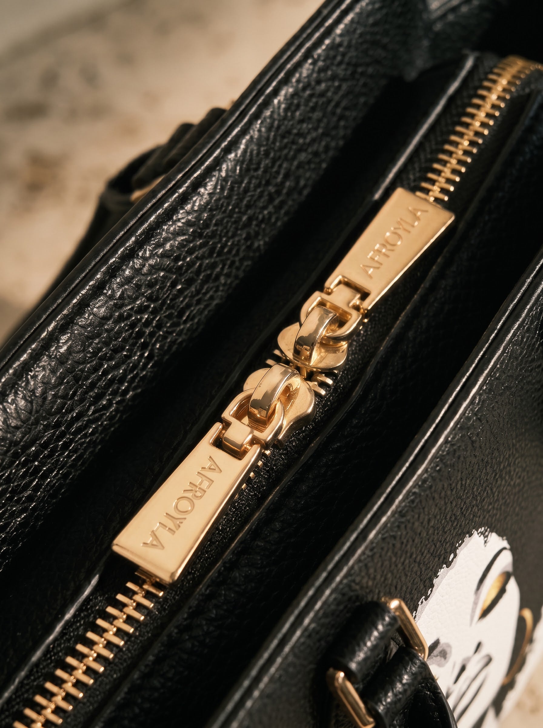 "Fanaka" Nembo Leather Handbag
