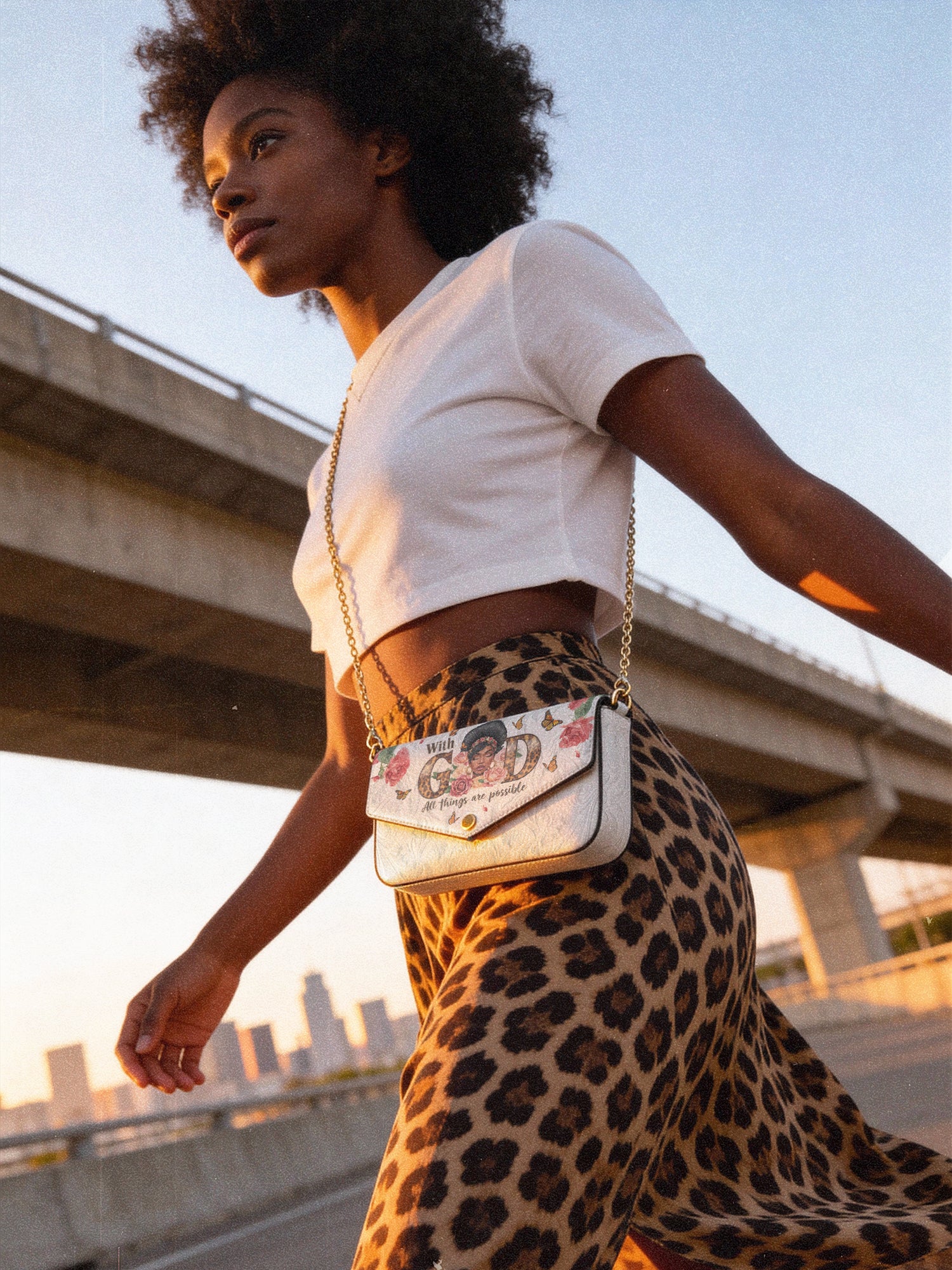 "Zanira" Envelope Chain Crossbody Bag