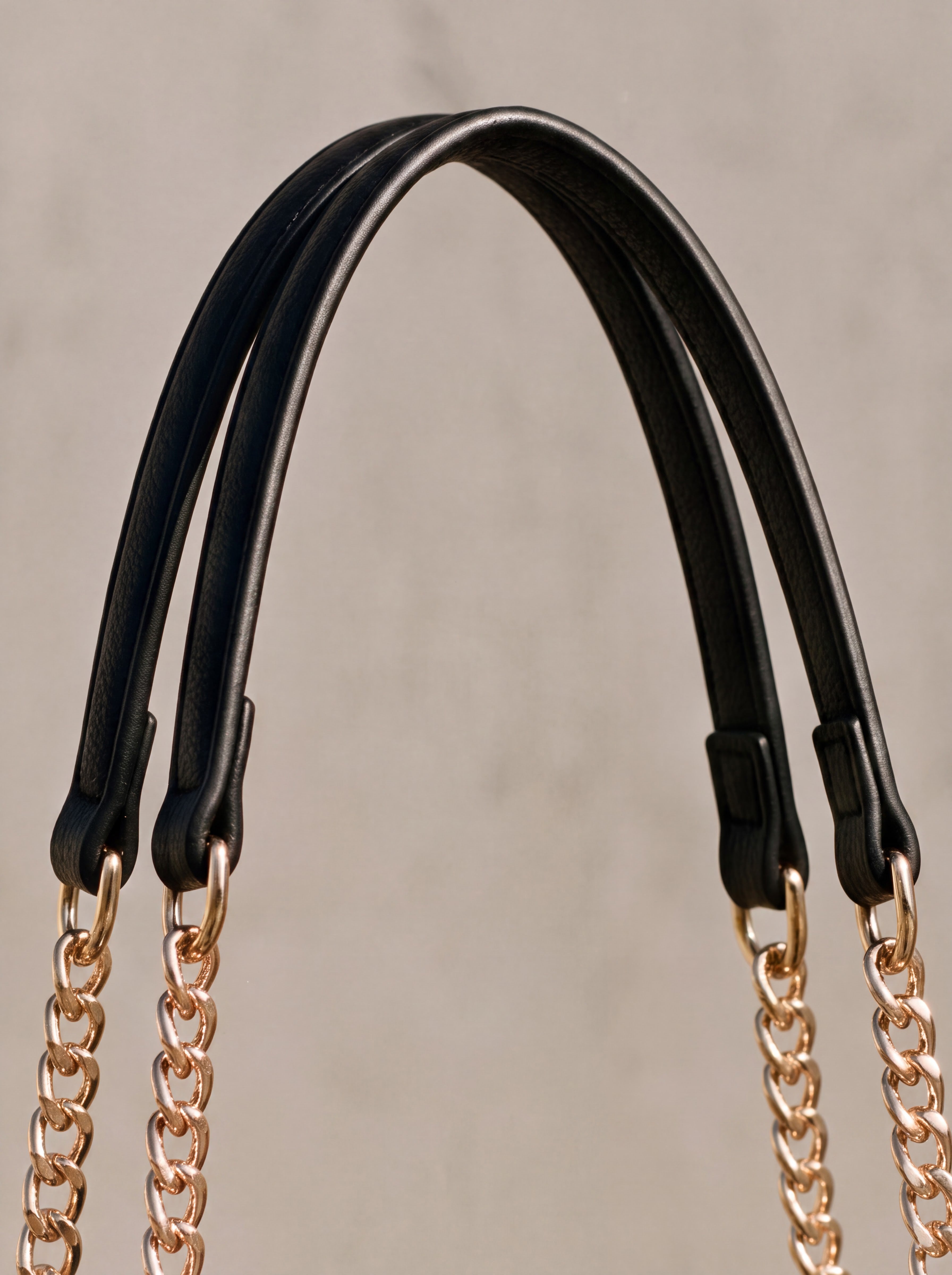 “Zuri” Chain Tote Bag