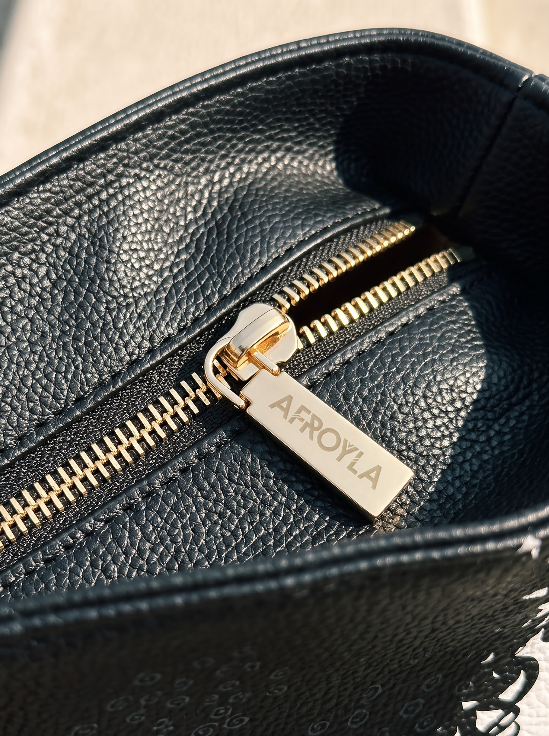 “Zuri” Chain Tote Bag