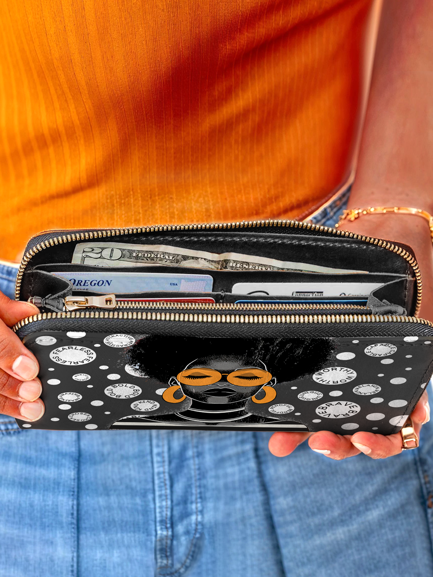 "Fahari" Monochrome Wallet Deal