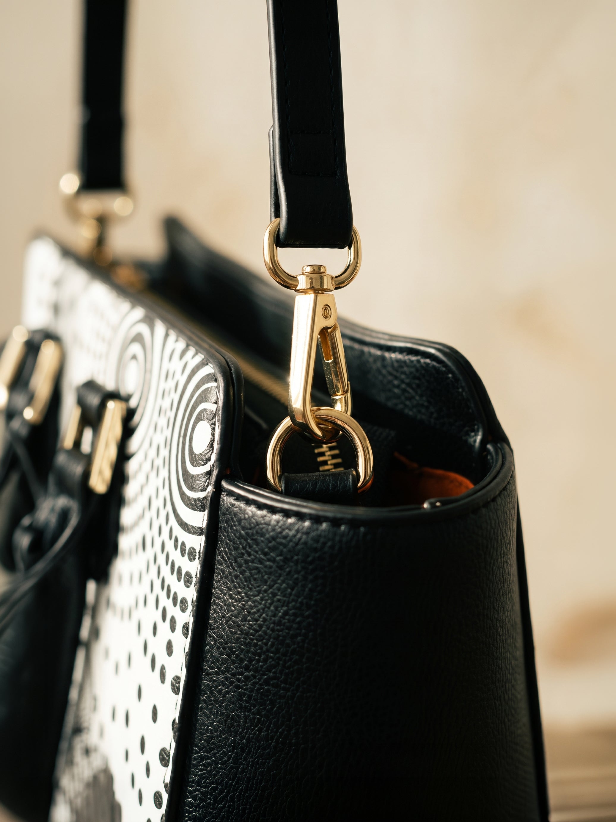 "Miraya" Nembo Leather Handbag