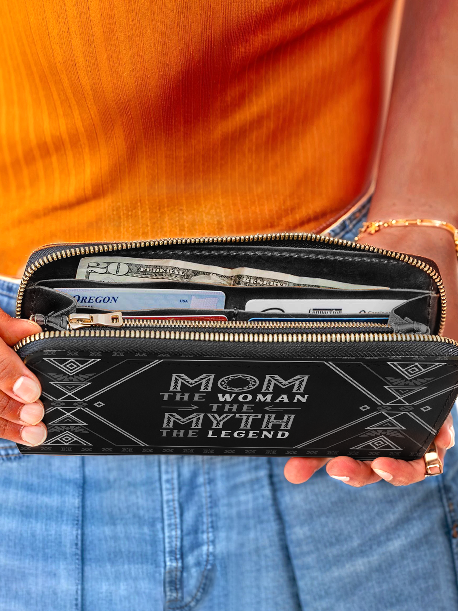 "Mamalore" Wallet Deal