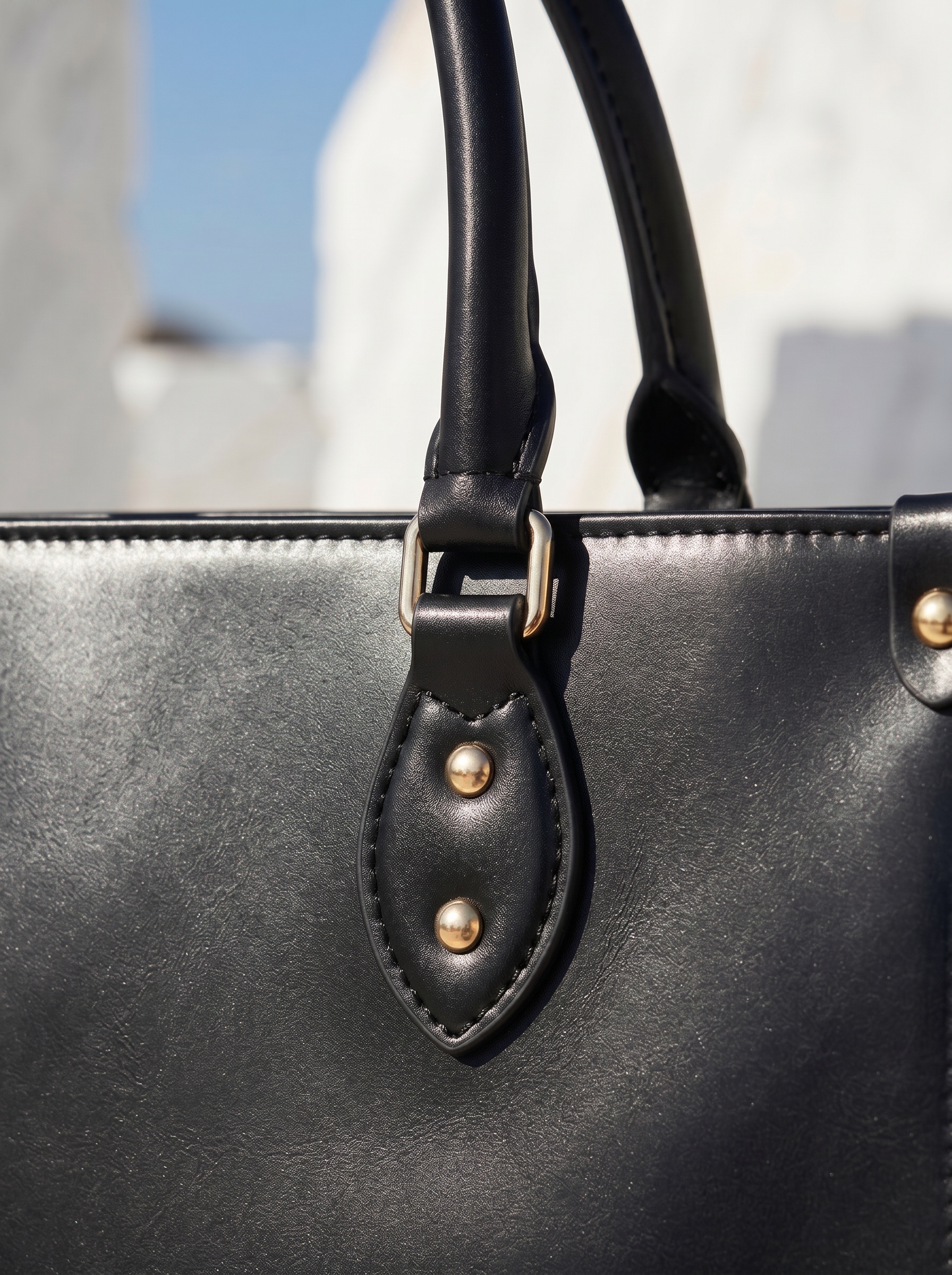 "Serwa" Black Leather Handbag