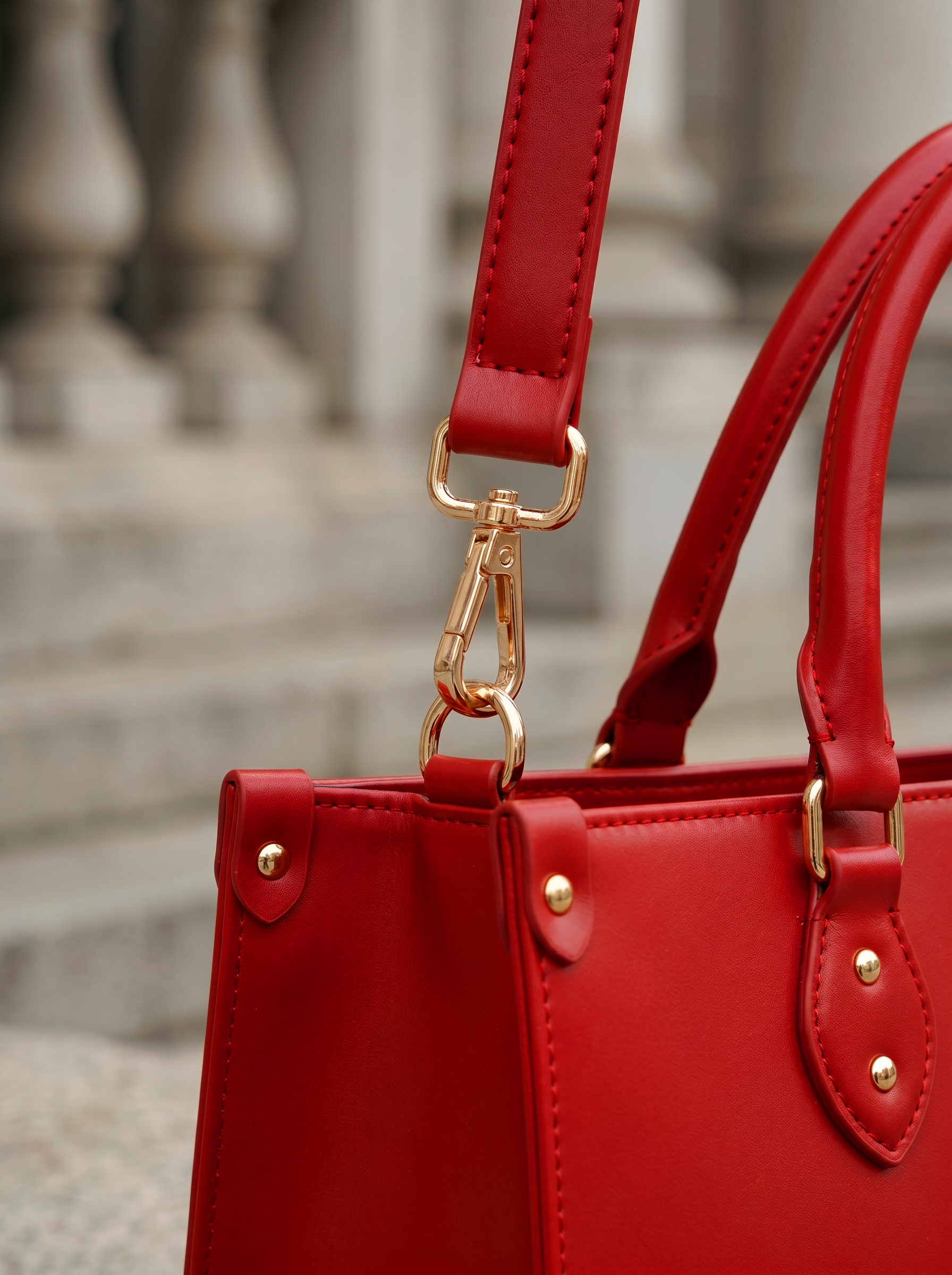 "Serwa" Red Leather Handbag